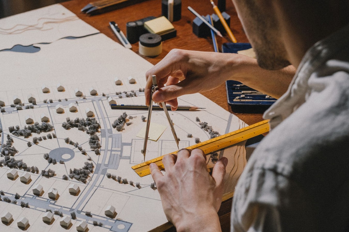 Technical illustration workshop and machinery documentation